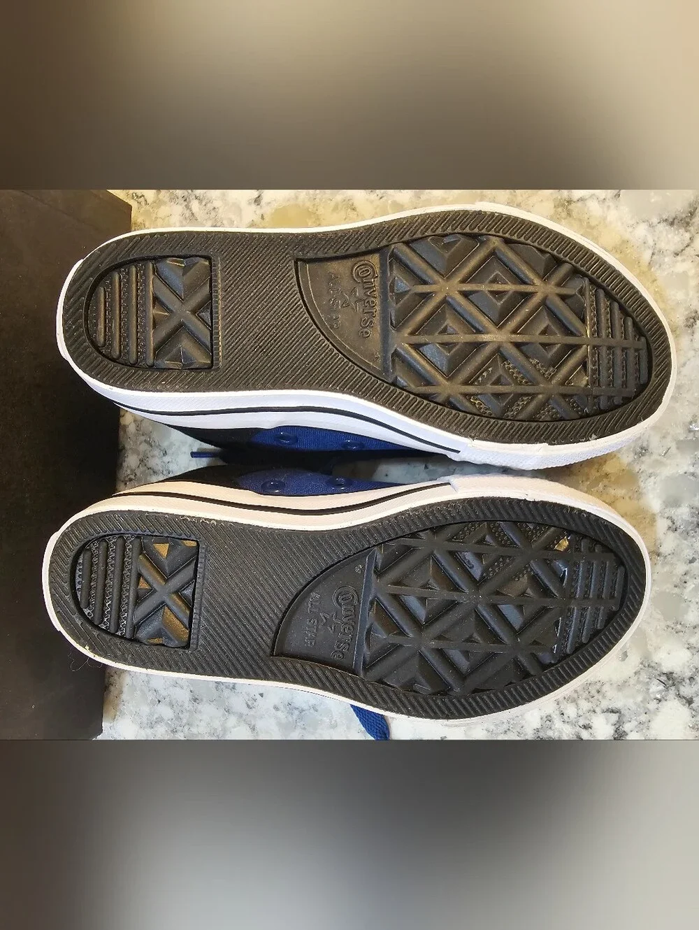 Junior Mid Top Converse, Size 11